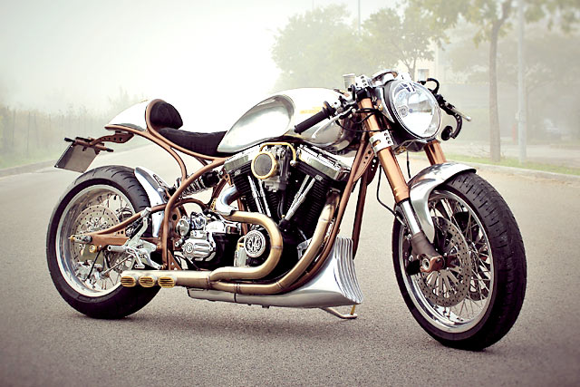 LOW BLOW. FMW Motorcycle’s ‘Hurakàn’ Harley Cafe Racer