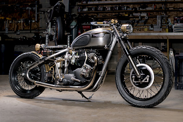 YOU ONLY LIVE TWICE. Analog Motorcycles Rebuild Their Classic ’72 Triumph Bobber