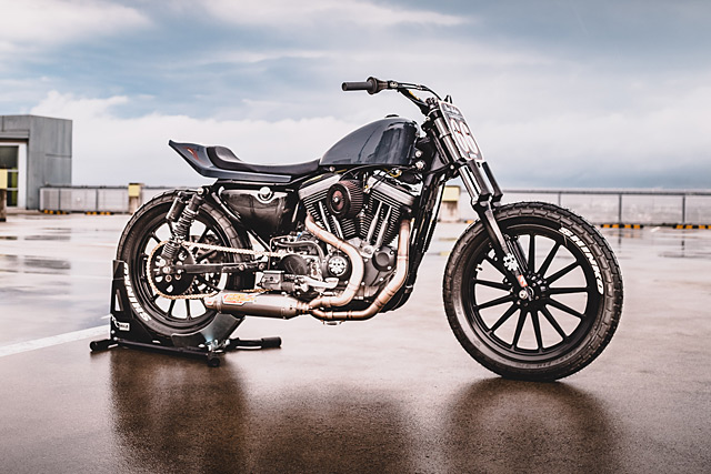 DIRTY MIND. Fabtech’s Obsessive Harley Sportster Hooligan