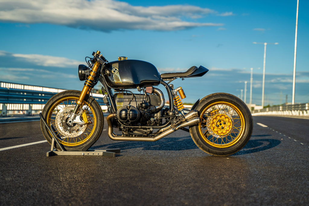 STRIKING GOLD: BMW R100 ‘The Gold Digga’ By Tossa R.