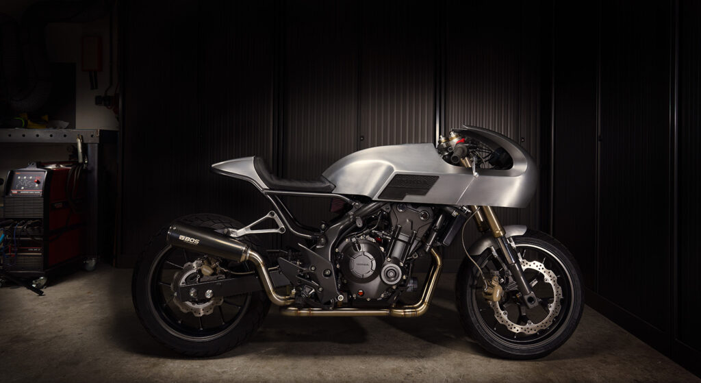 F-16 INSPIRED: Honda CB500F ‘Fighting Falcon’ by Raw Metal Racers.