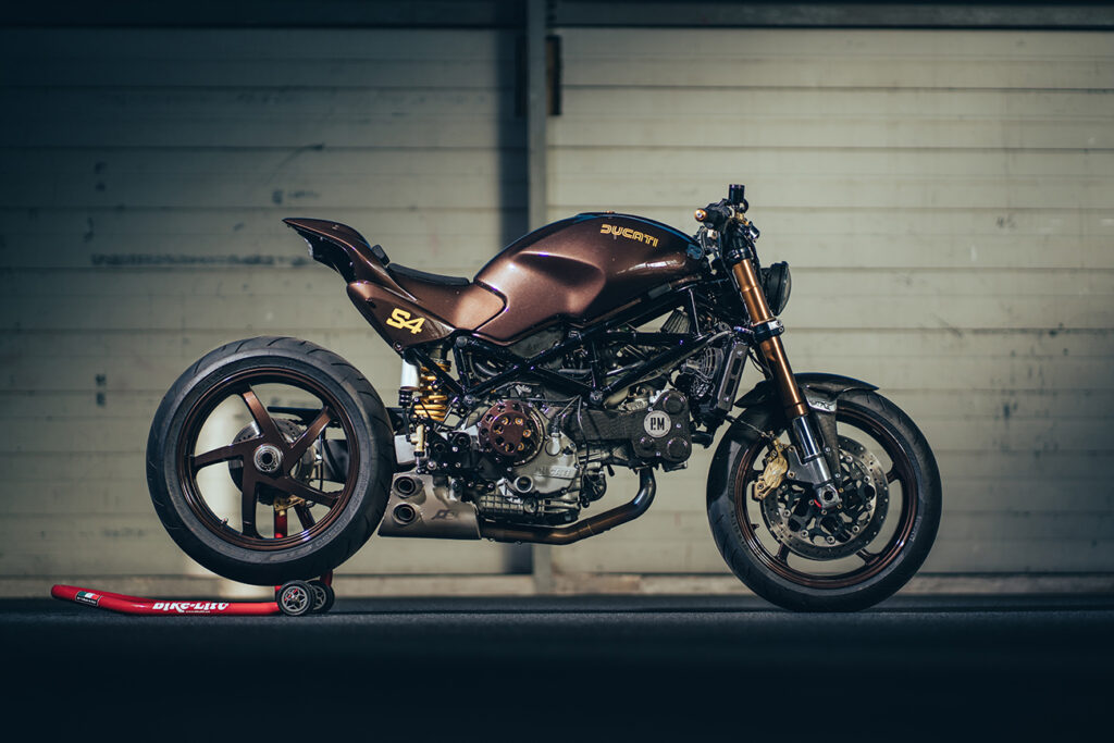 BRONZE MONSTER: Ducati S4 by P.M Motorbike Garage.